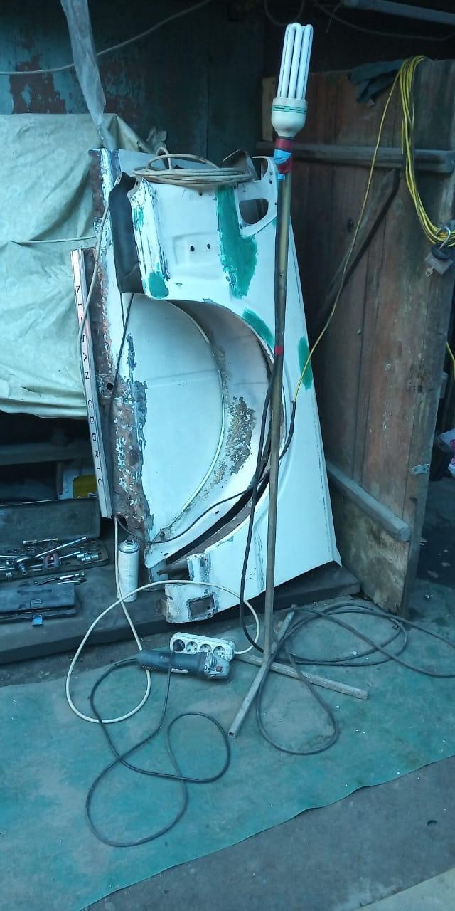 Фото в бортжурнале Nissan Cedric (5G)