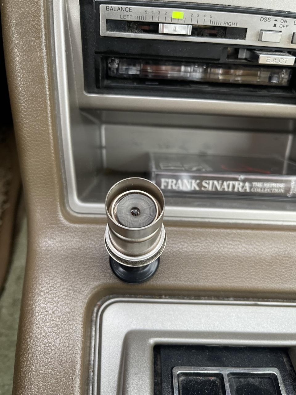 Фото в бортжурнале Toyota Cressida (1G)