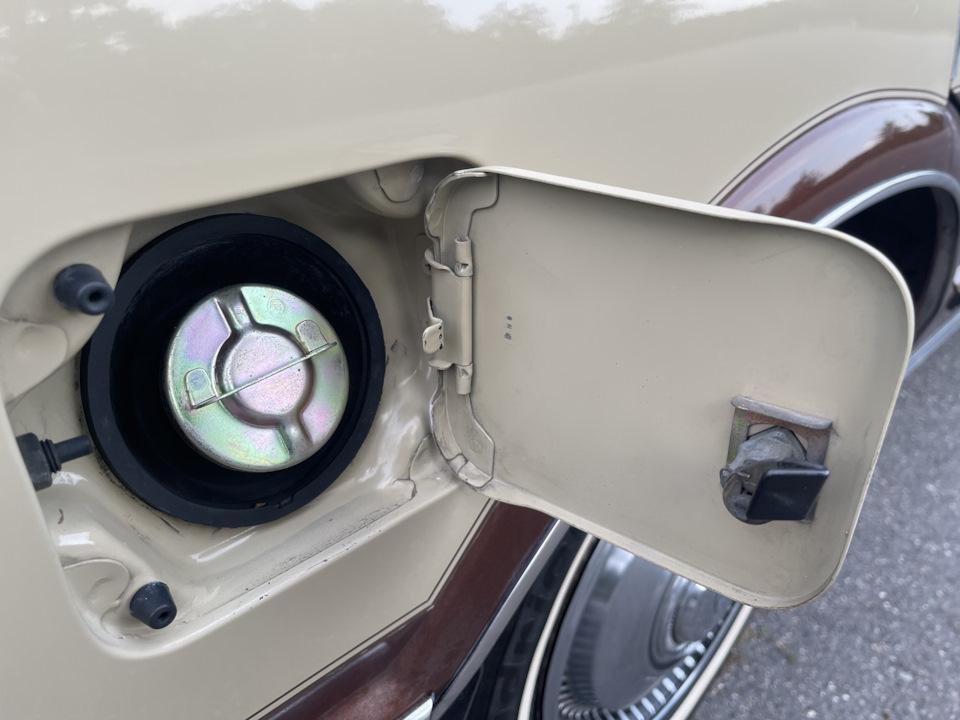 Фото в бортжурнале Toyota Cressida (1G)