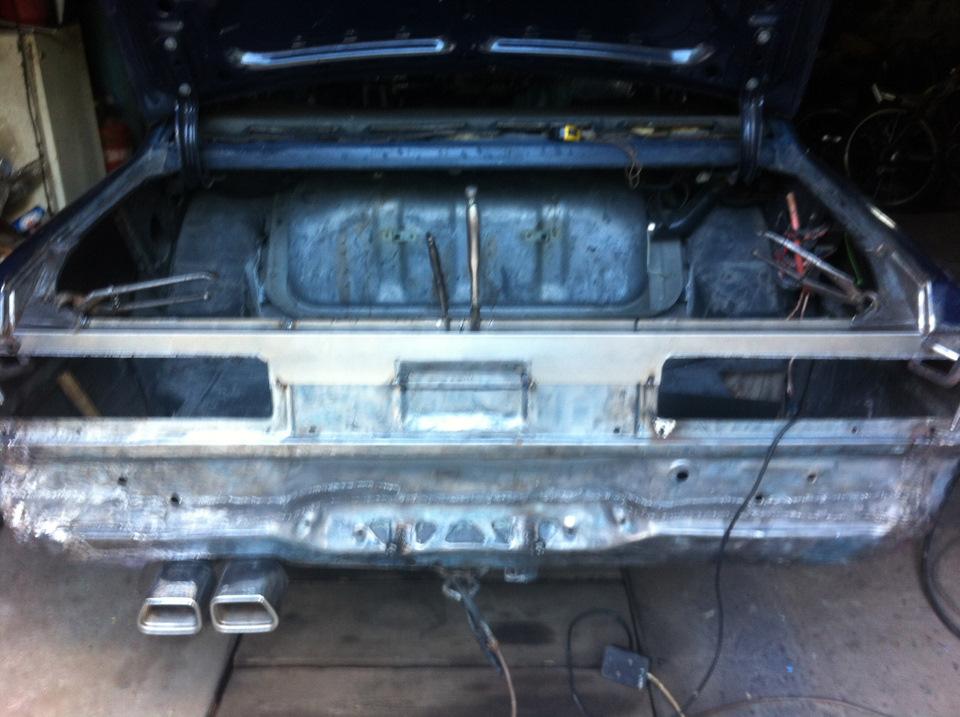 Фото в бортжурнале Nissan Cedric (5G)