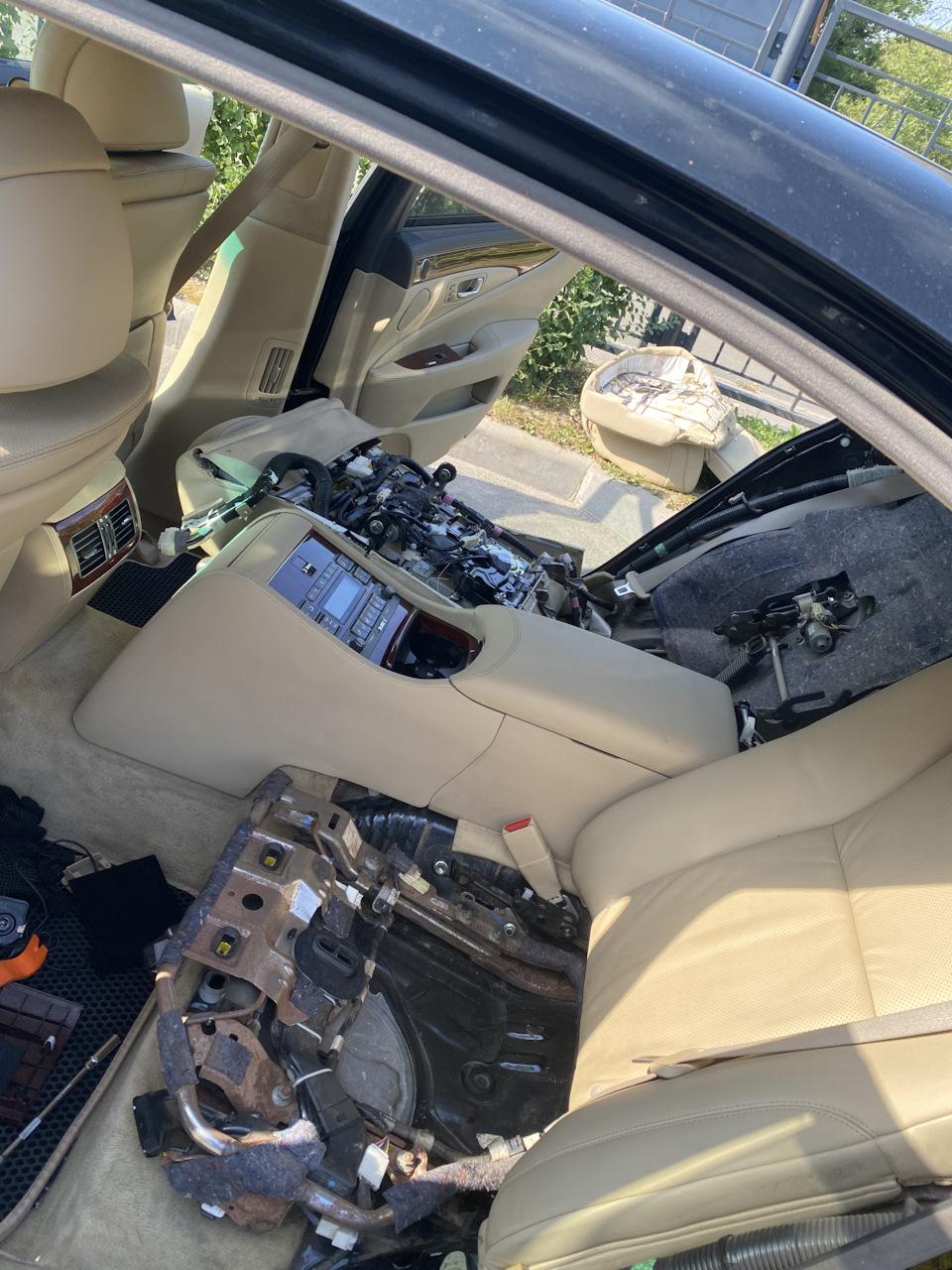 Фото в бортжурнале Lexus LS 600h