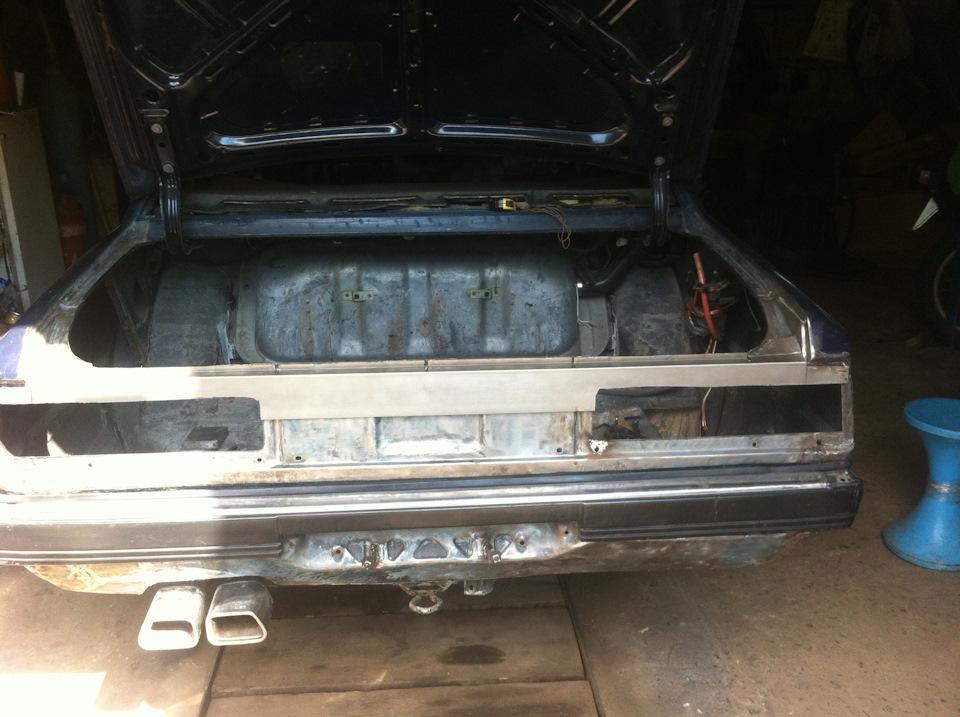 Фото в бортжурнале Nissan Cedric (5G)