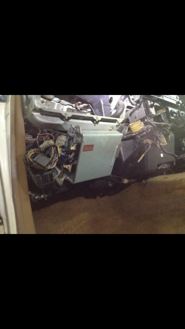 Фото в бортжурнале Nissan Cedric (5G)