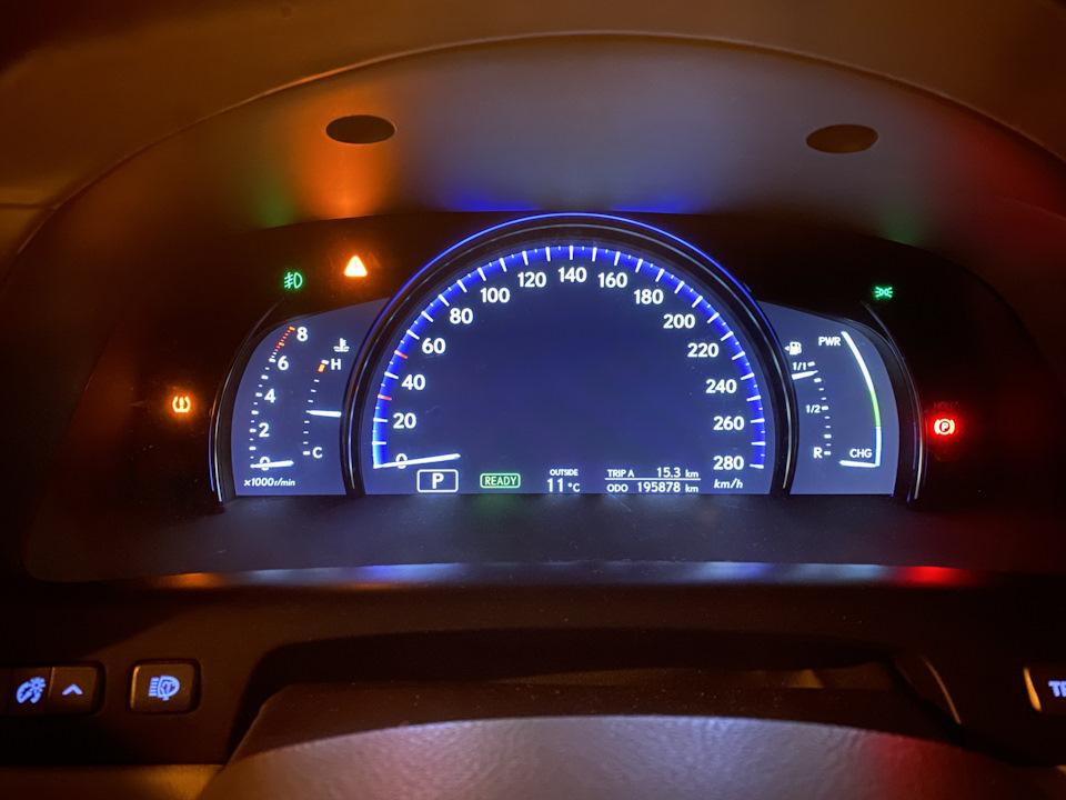 Фото в бортжурнале Lexus LS 600h