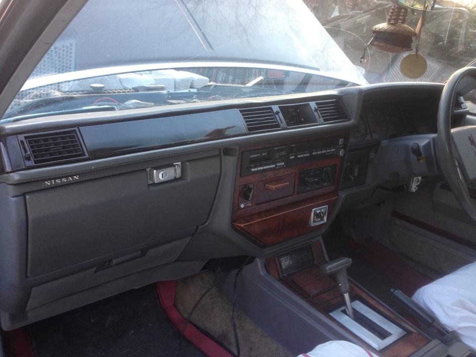 Фото в бортжурнале Nissan Gloria (6G)