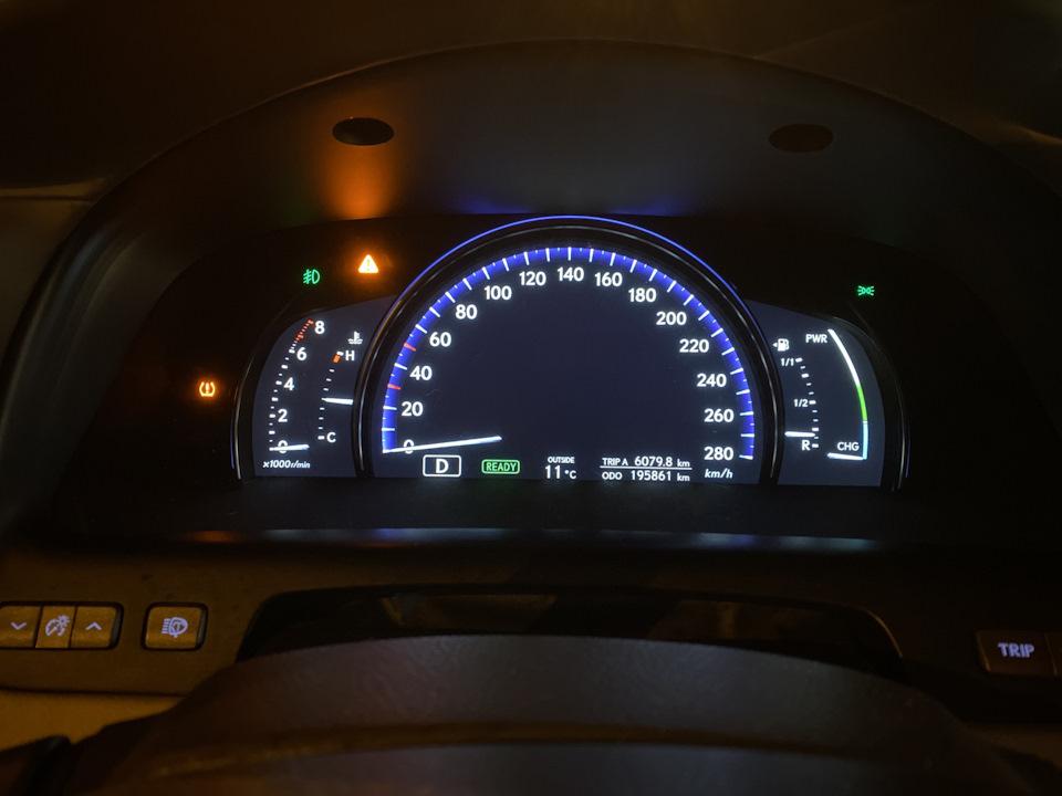 Фото в бортжурнале Lexus LS 600h