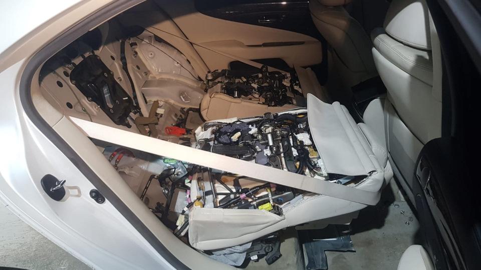 Фото в бортжурнале Lexus LS 600h