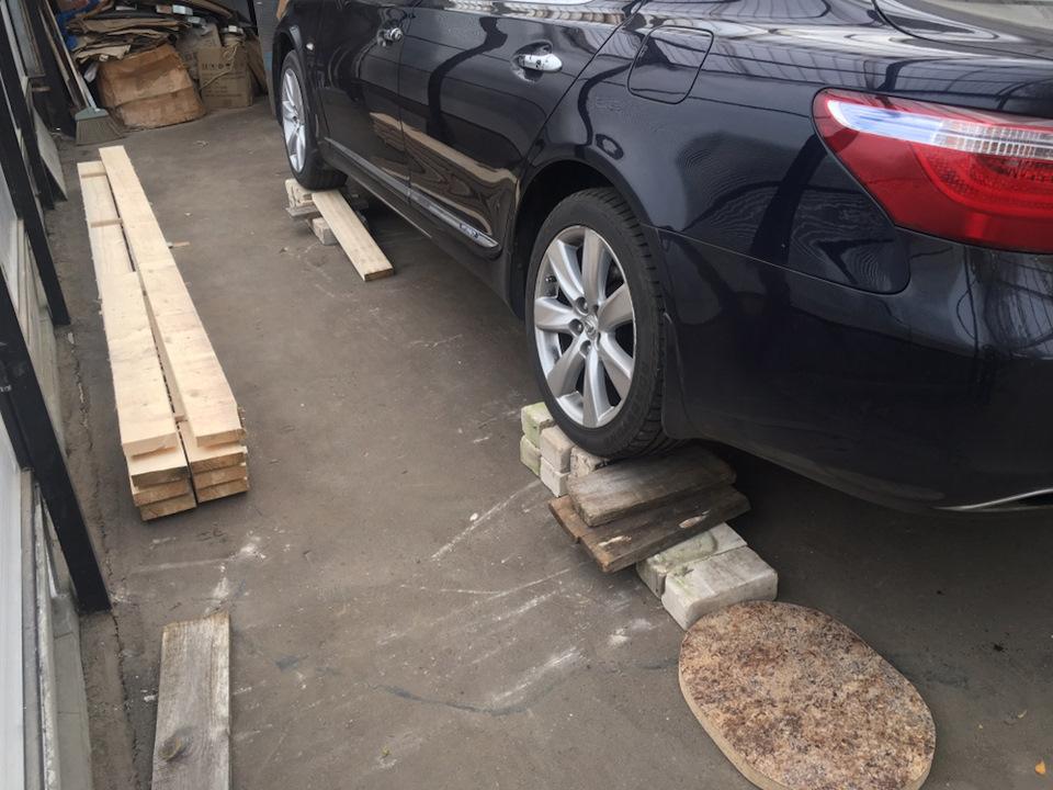 Фото в бортжурнале Lexus LS 600h