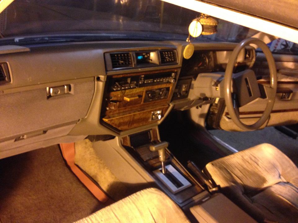 Фото в бортжурнале Nissan Gloria (6G)