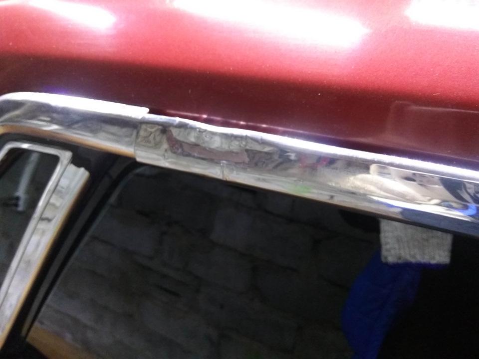 Вот они самые — выглядит не комильфо совсем. — Nissan Cedric (5G)