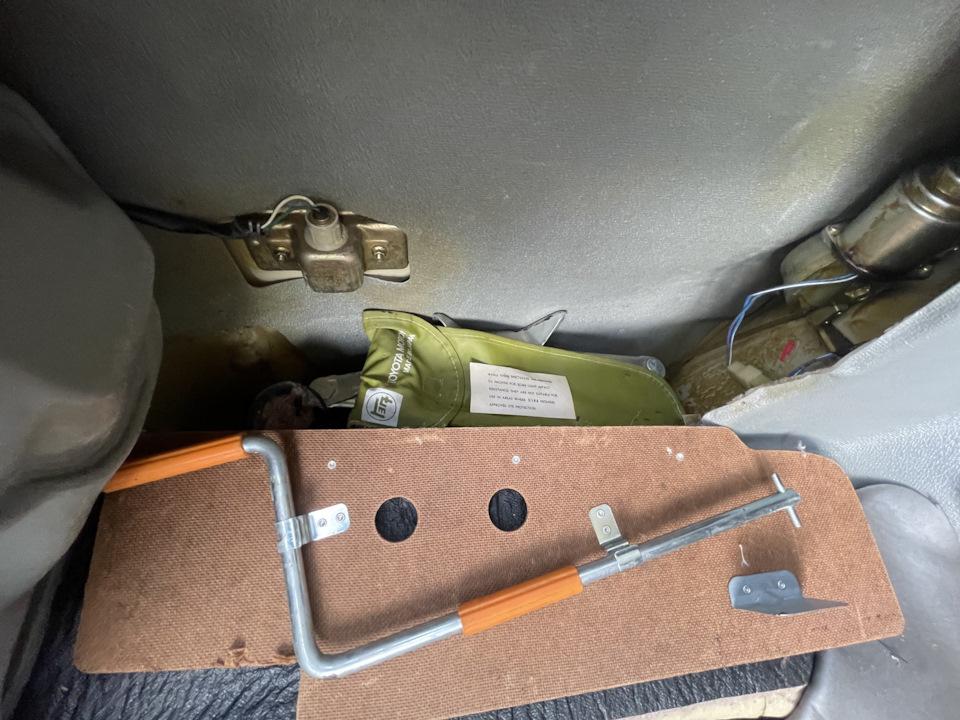 Фото в бортжурнале Toyota Cressida (1G)