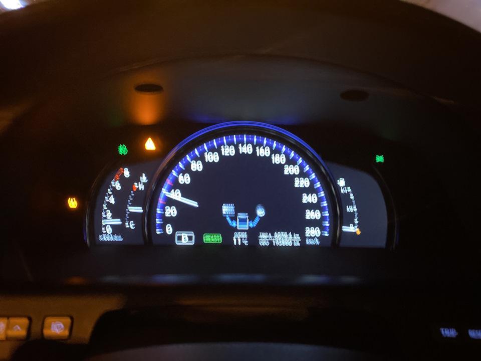 Фото в бортжурнале Lexus LS 600h